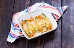 Fiori di zucca ripieni al forno
