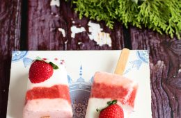 ghiacciolo cremoso yogurt e fragola
